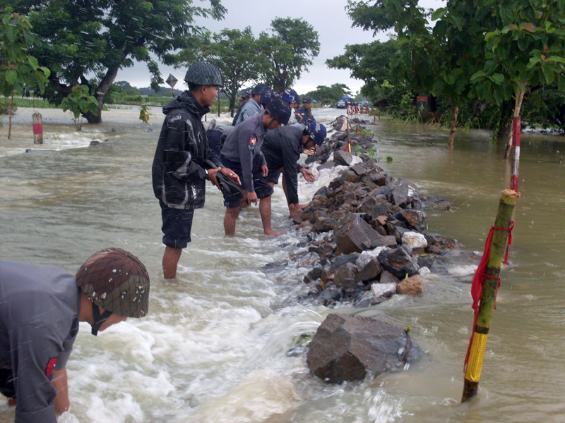 ပြည်သူ့အကျိုးပြုလုပ်ငန်းများ