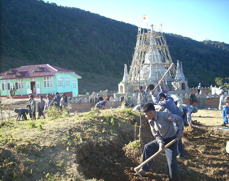 ပြည်သူ့အကျိုးပြုလုပ်ငန်းများ