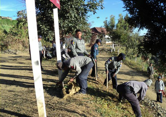 ပြည်သူ့အကျိုးပြုလုပ်ငန်းများ