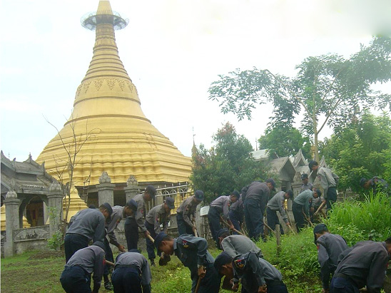 ပြည်သူ့အကျိုးပြုလုပ်ငန်းများ