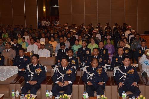 မြန်မာနိုင်ငံရဲတပ်ဖွဲ့ဆိုင်ရာ ဂုဏ်ထူးဆောင် ဆုတံဆိပ်များ ချီးမြှင့်အပ်နှင်းခြင်း အခမ်းအနား မှတ်တမ်းဓာတ်ပုံ