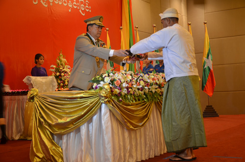 မြန်မာနိုင်ငံရဲတပ်ဖွဲ့ဆိုင်ရာ ဂုဏ်ထူးဆောင် ဆုတံဆိပ်များ ချီးမြှင့်အပ်နှင်းခြင်း အခမ်းအနား မှတ်တမ်းဓာတ်ပုံ